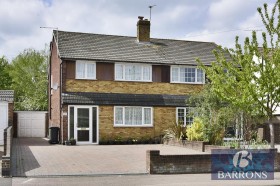 Click the photo for more details of Flamstead End Road, Cheshunt