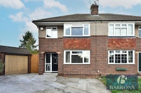 Click the photo for more details of Gibbs Close, Cheshunt